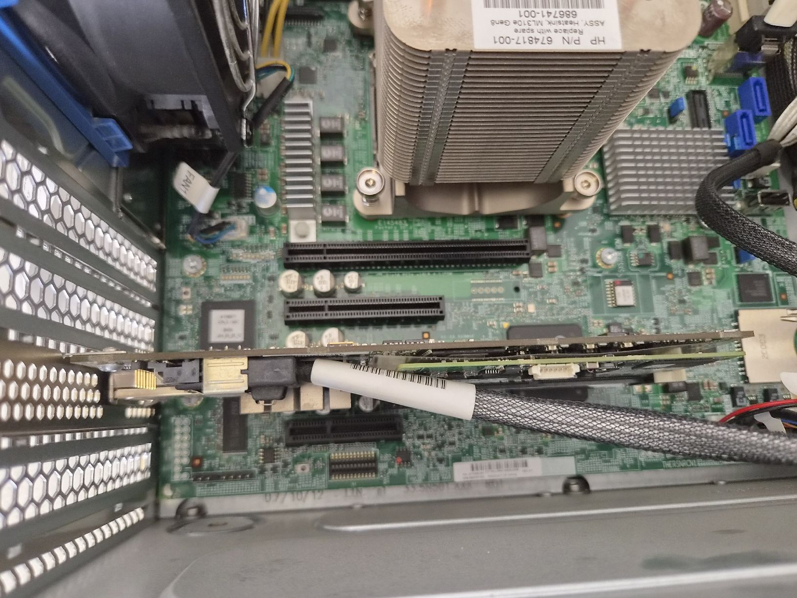 Hewlett Packard Server: HP ProLiant ML310e Gen8 v2 Server, Intel Xeon  – Gebraucht aus SCHAFFHAUSEN von Atami99 2