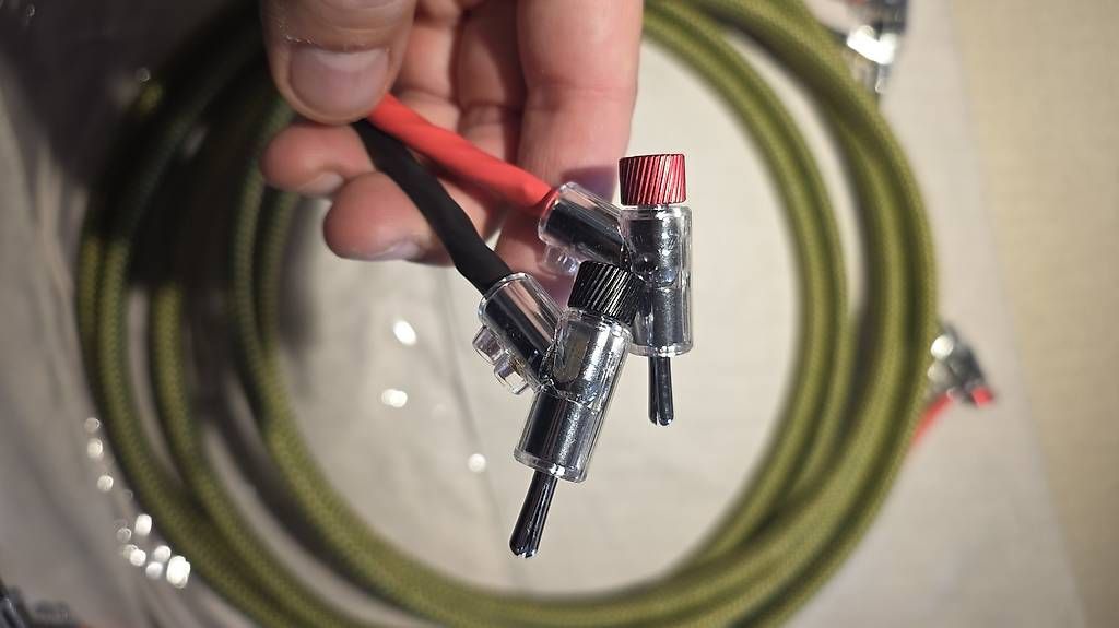 Cavi: Cable audio HXHenrix Ultimate Référence 2 × 3 m  NEUF – Nuovo (secondo la descrizione) da Ecublens VD venduto da mat_b9v9 2