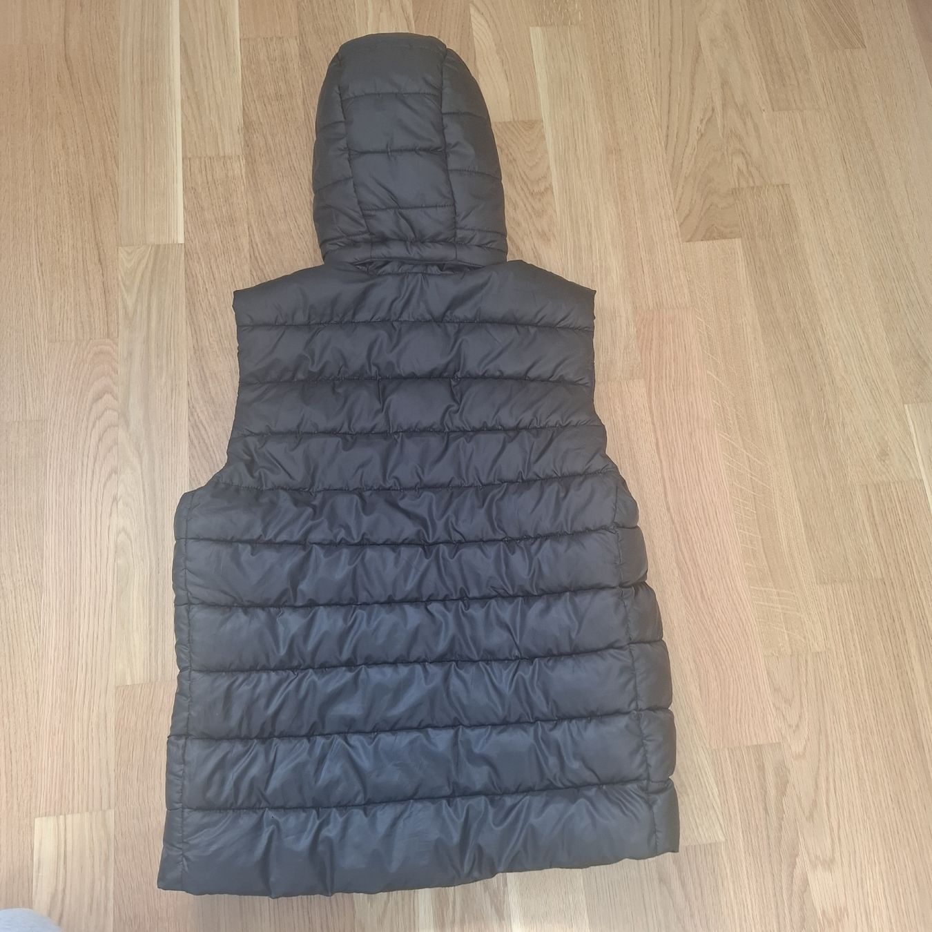 H&M Sonstige Jungenkleidung: Jungen Weste H&M Schwarz Gr. 170 – Neu (gemäss Beschreibung) aus St. Gallen von emi_nfh9 1