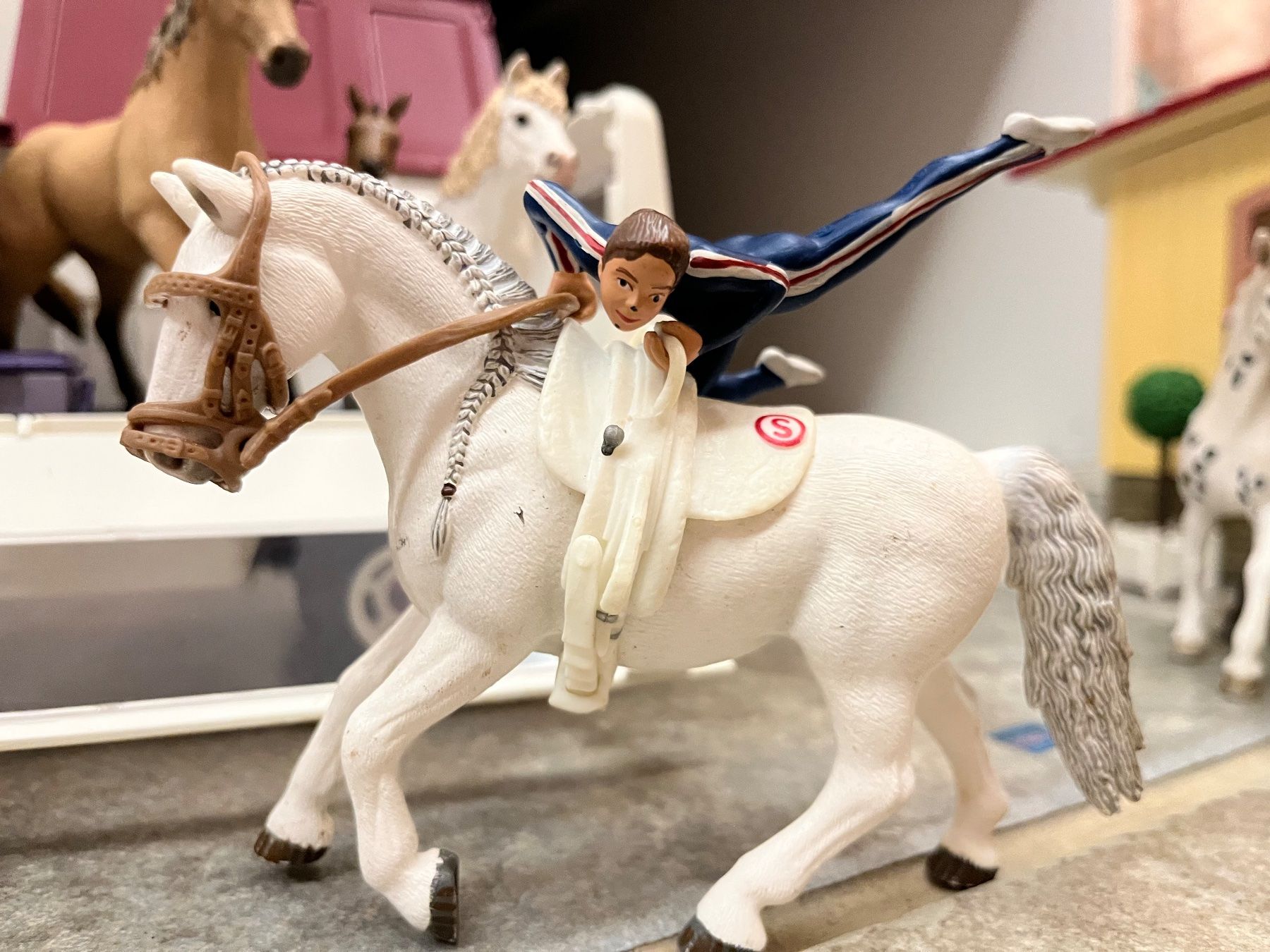 Schleich Spielzeuge: Schleich Pferde Transporter Set – Gebraucht aus Zürich von Nellyliva01 1