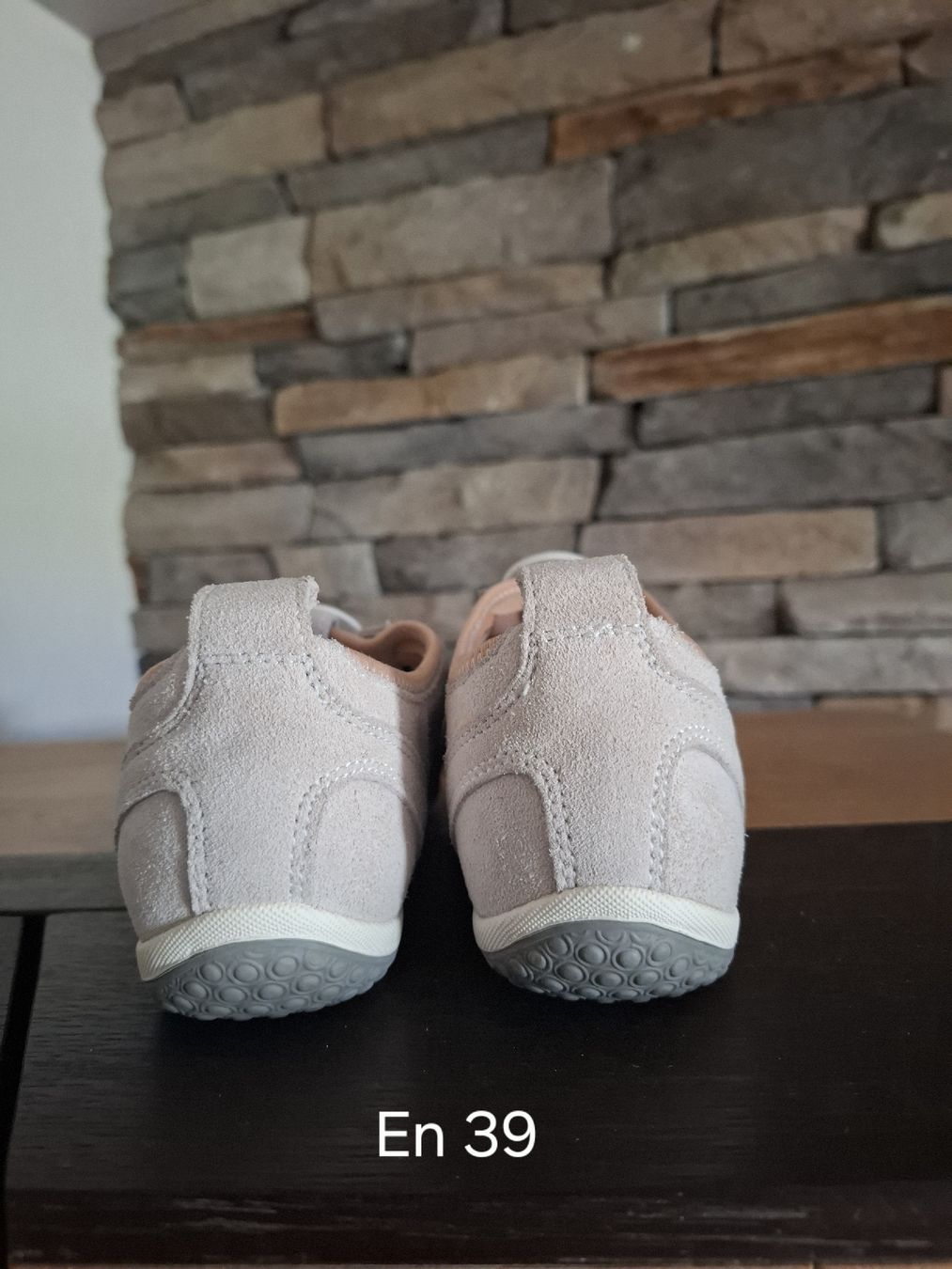 Geox Scarpe da donna: baskets conforts Geox respira en 39 – Nuovo (secondo la descrizione) da Saignelégier venduto da mar_kf97 2