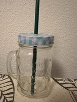 Sommer Glas mit Deckel und Trinkhalm, neuwertig!