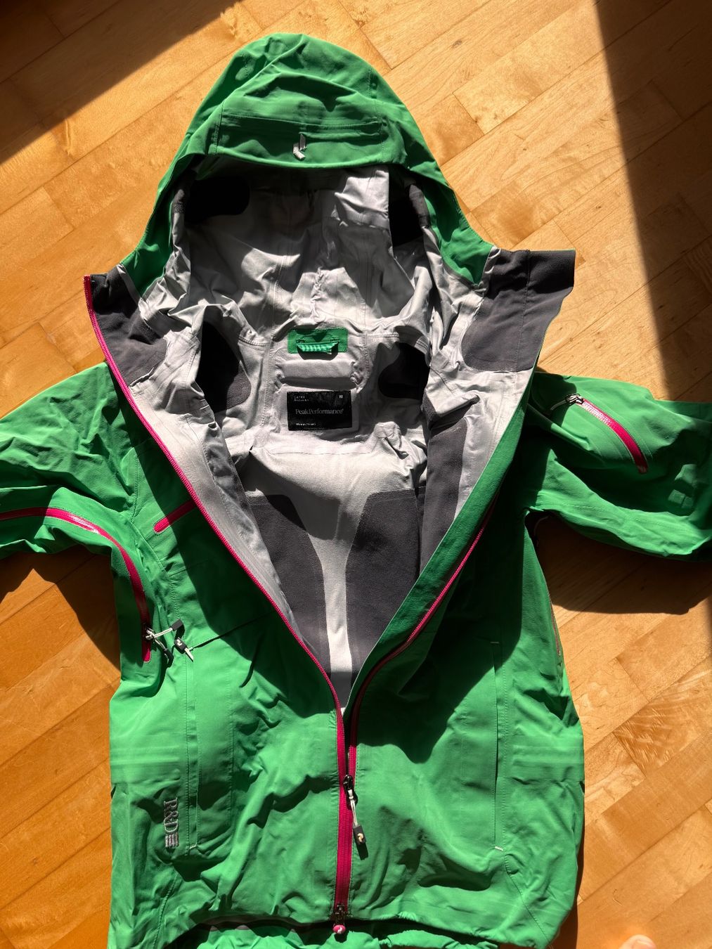 O'Neill Giacche: Skijacke - Peak Performance Hard Shell – Usato da Baar venduto da Ste_7vpk