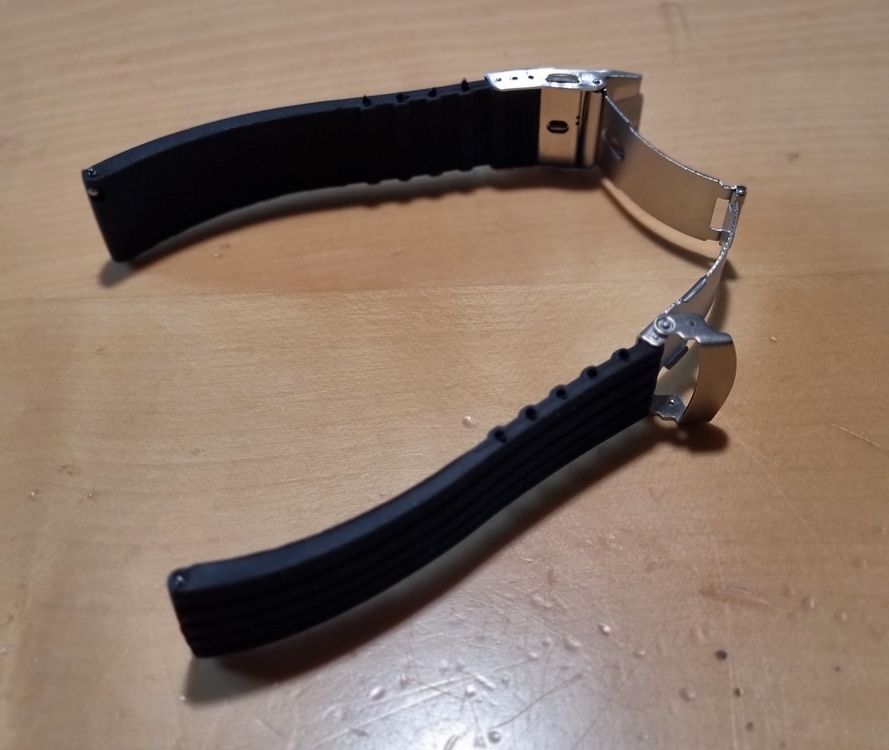 Bracciali & Braccialetti: Uhrarmband 20 mm, Silikon, schwarz – Nuovo (secondo la descrizione) da Adliswil venduto da Hortulano 1