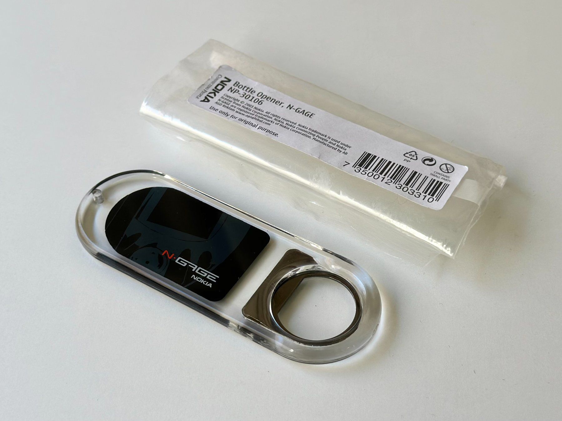 Flaschenöffner & -verschlüsse: NOKIA Ouvre-bouteille N-GAGE – Neu und originalverpackt aus Genève von Reveur