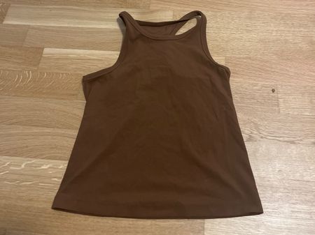 Lululemon top - Racerback, size 6