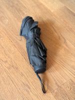Taschen Regenschirm schwarz, guter Zustand