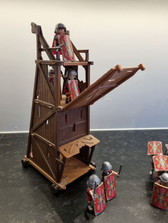 Playmobil Burg Belagerungsturm Ritter Römer (Gebraucht) in Oberuzwil ...