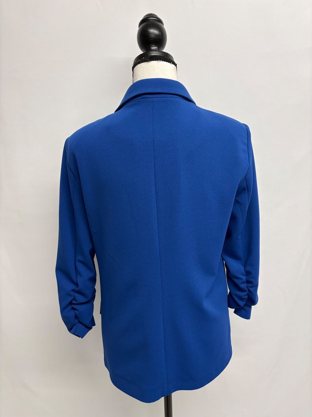 Only Giacche: Only Blazer in blau geraffte Ärmel offen 38 – Nuovo (secondo la descrizione) da Regensdorf venduto da secondchancefashion 2