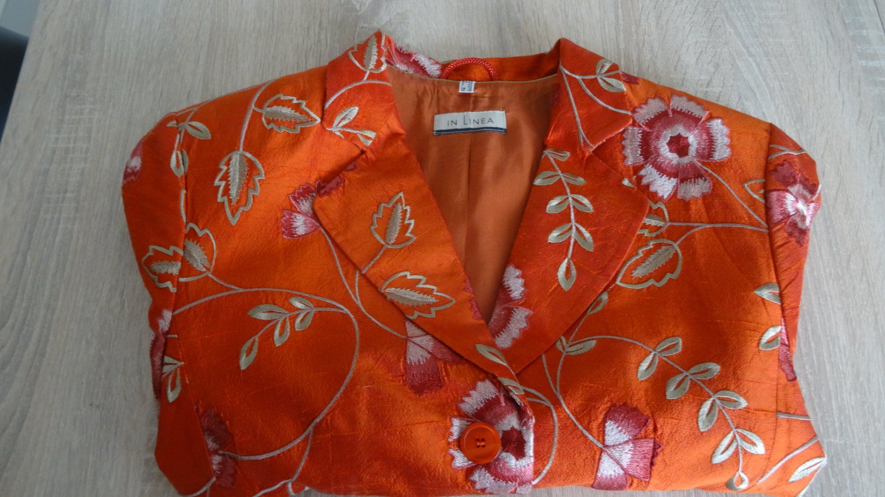 Giacche: Orange Seidenjacke mit Blumenmuster, Gr. 38 – Usato da Ehrendingen venduto da CHMEX 9