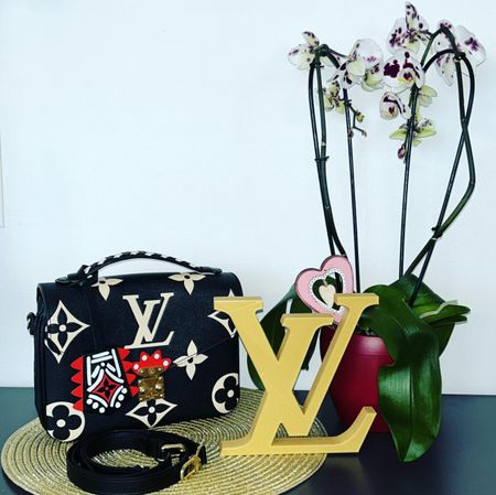 ❤️ Louis Vuitton Pochette Metis Crafty Noir