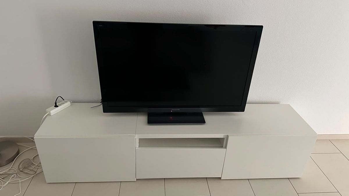 Mobili TV: TV Komode Grösse 180x40x40 – Nuovo (secondo la descrizione) da Unteraegeri venduto da Danijel3007