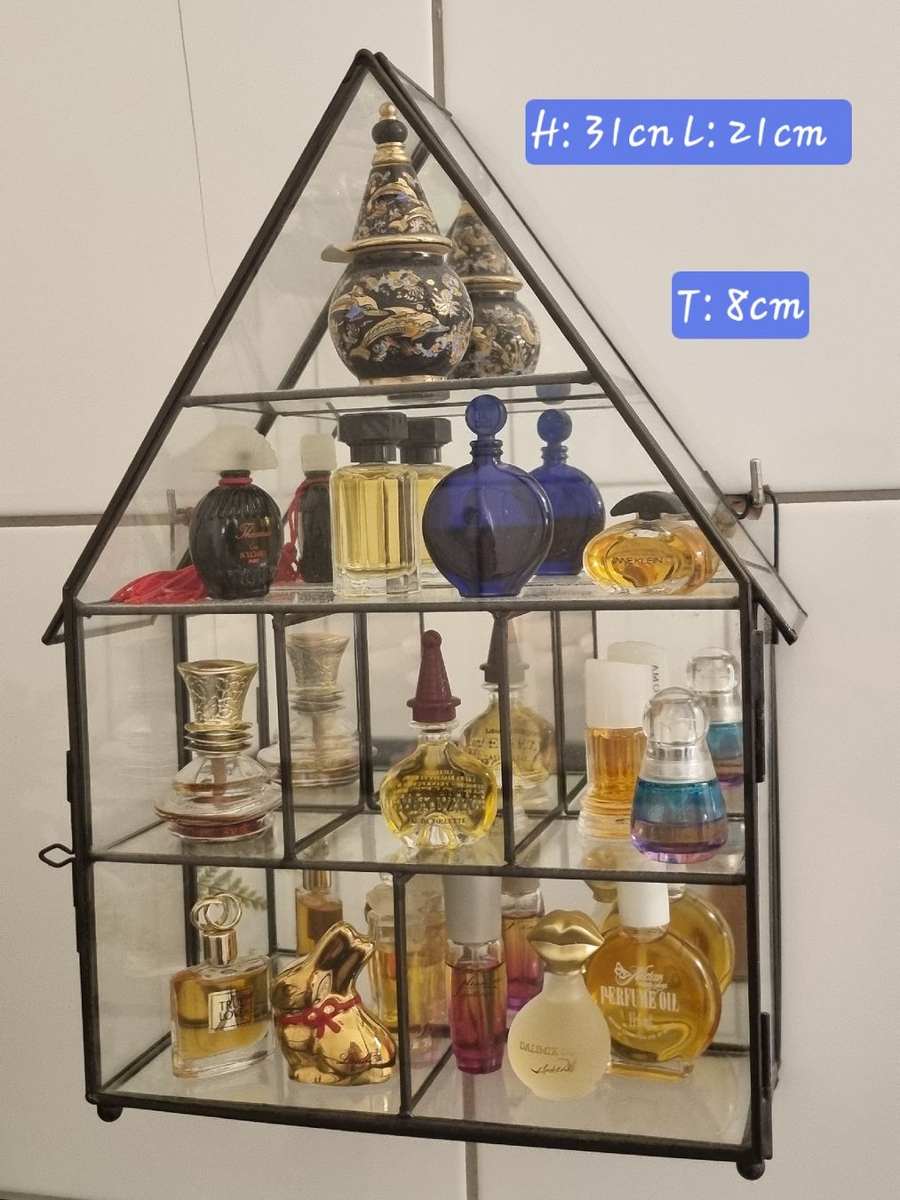 Vetrine: Vitrine aus Glas in Hausform, mit kl. Parfums – Usato da Laupen BE venduto da Bombers