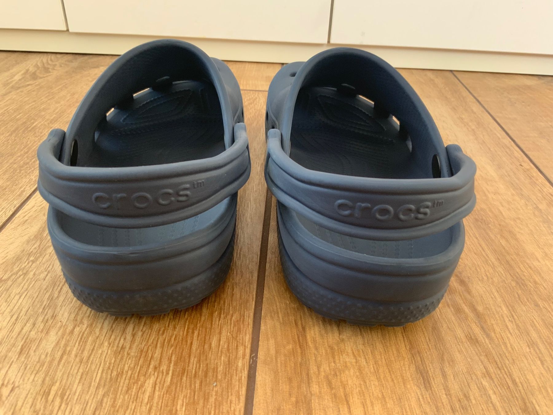 Crocs Chaussures hommes: Crocs Navyblau Grösse 37-38 – D'occasion à Bettingen par delphin246 3