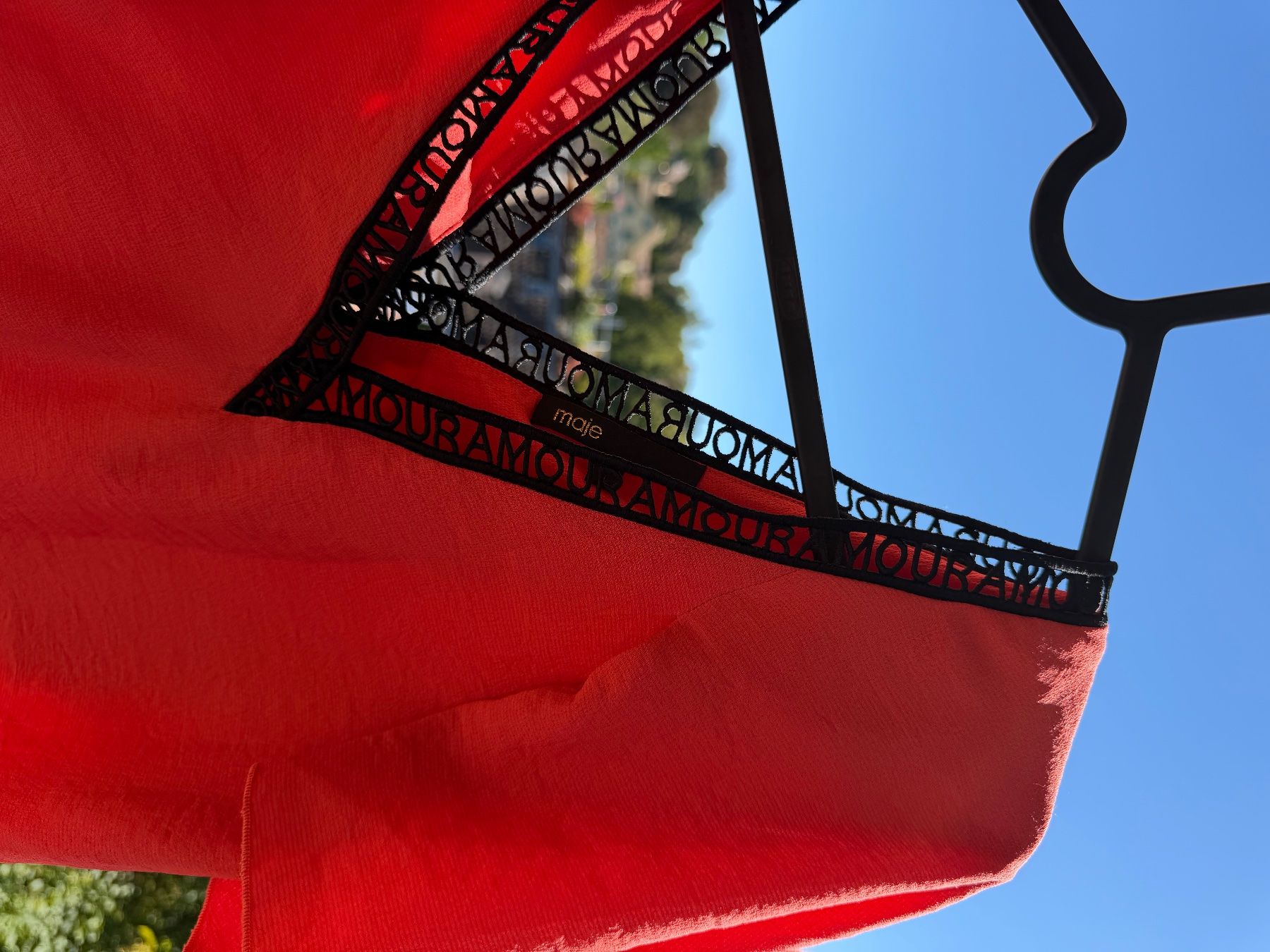 Maje Vestiti: Amore Kleid mit Schmetterlingsärmeln – Usato da Zürich venduto da serendipity. 1