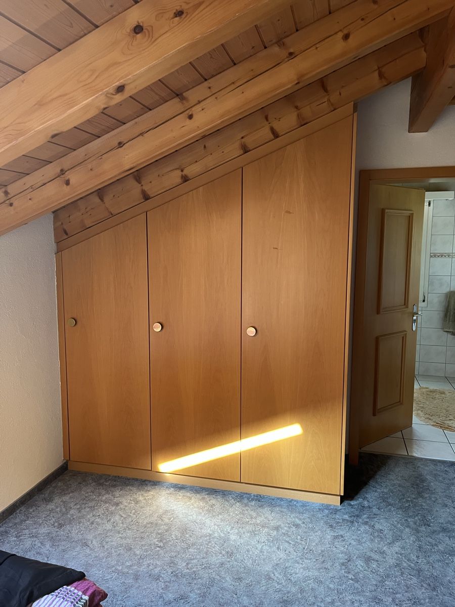 Armadi: Schränke Buche – Usato da Oberiberg venduto da Muezger