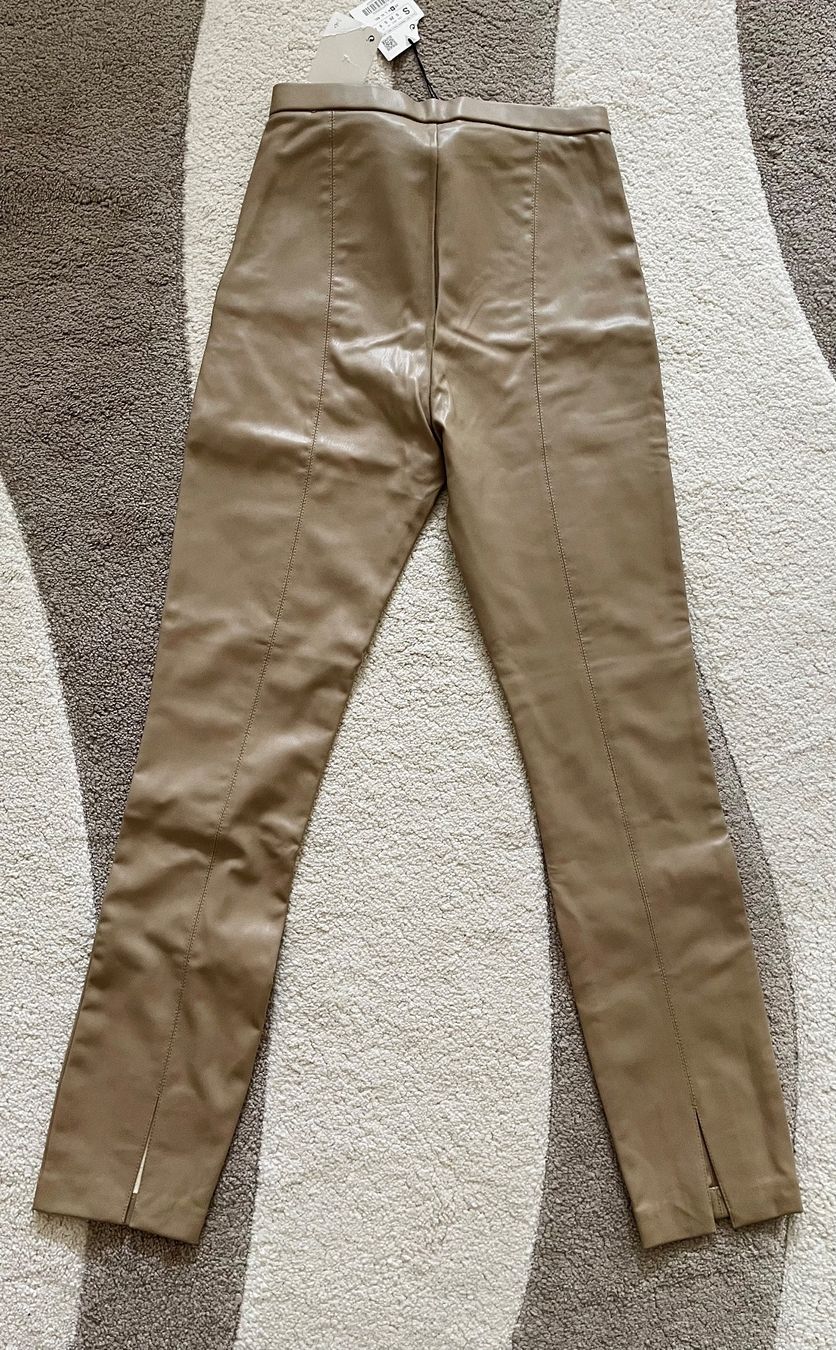 Zara Pantalons: HOSE - PANTALON - LEGGING – Neuf avec emballage d'origine à Zürich par Mina_09