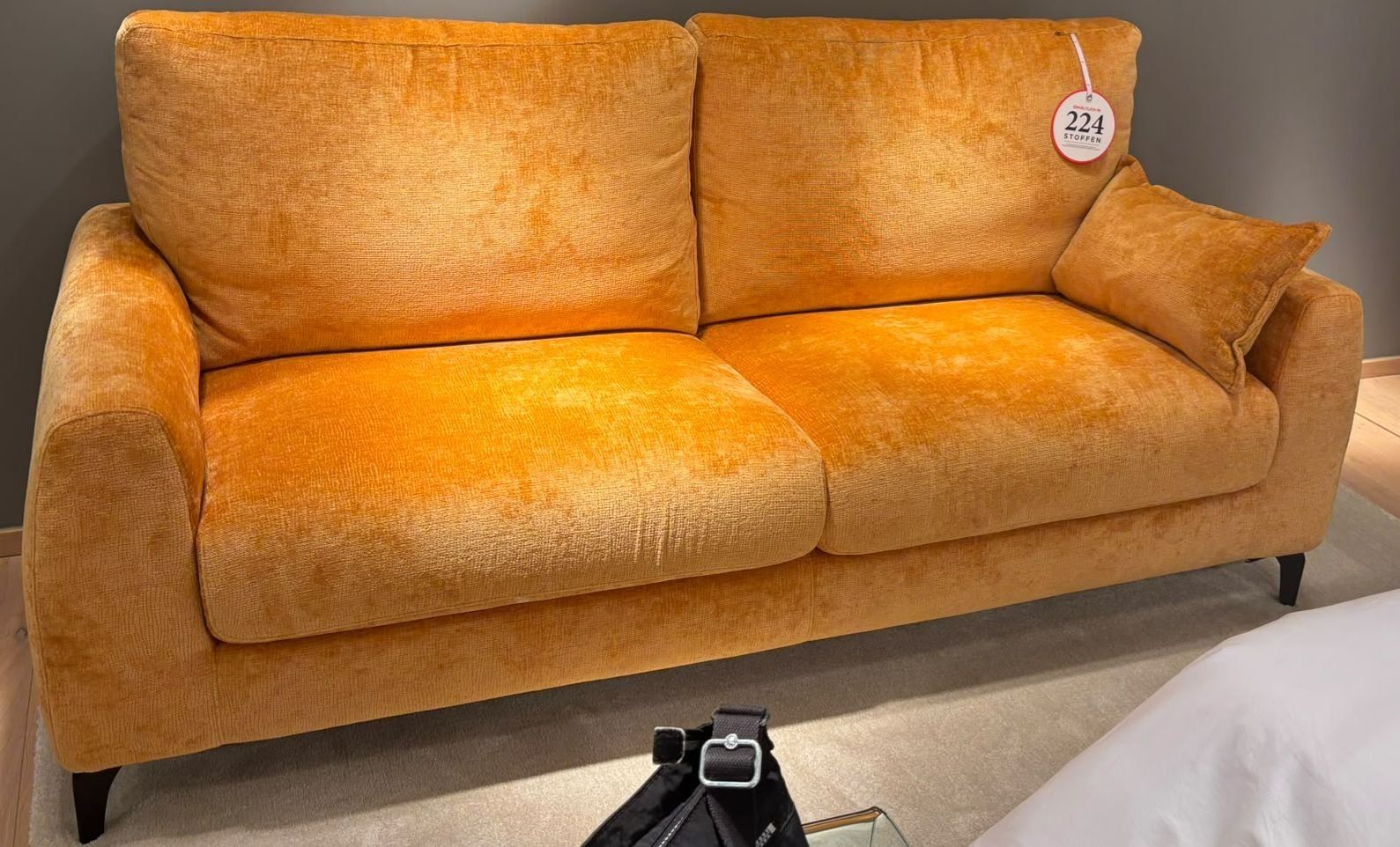 Divani: 2er Sofa  von Poltrone Sofa Oftringen, absolut neuwertig – Usato da Basel venduto da Bingis