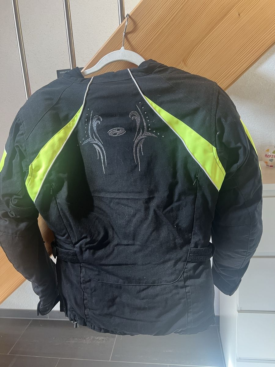 Held Giacche: Guterhaltene Motorradjacke von Held – Usato da Auswil venduto da mel_qfh8 2