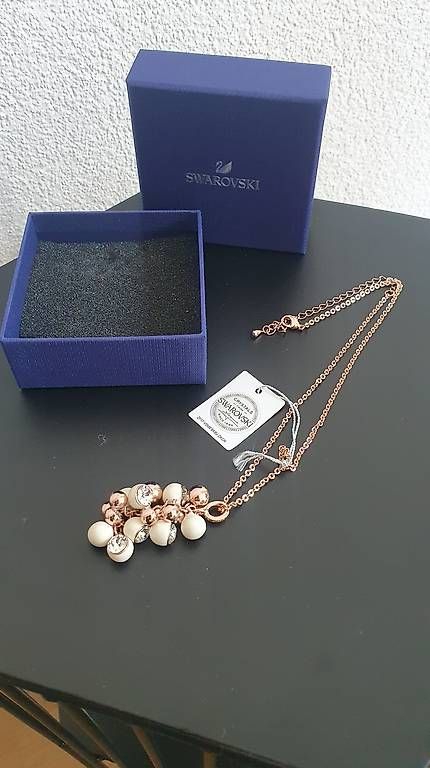 Swarovski Catenine: SWAROVSKI Kette in Originalverpackung mit Echtheitscode – Nuovo e nell'imballaggio originale da Bürglen TG venduto da huda11