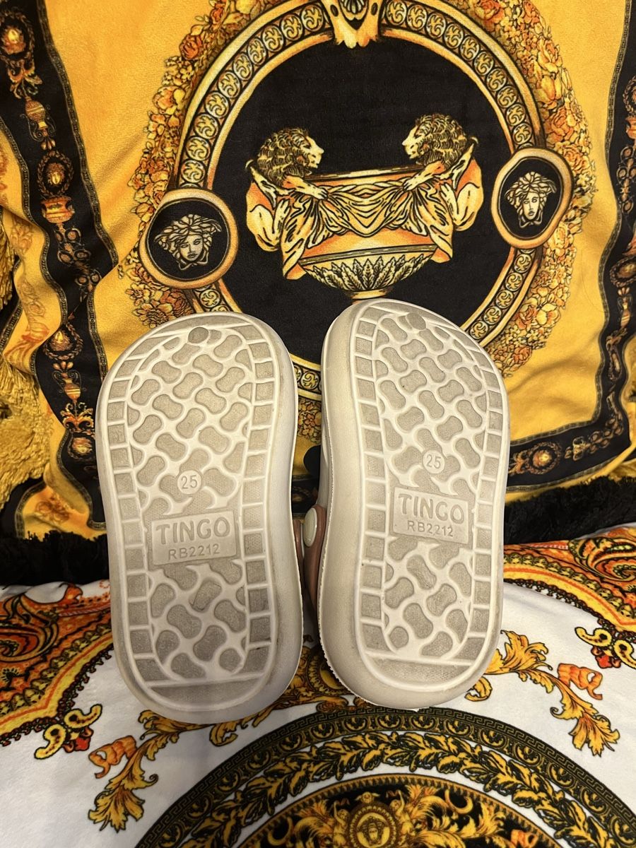 Scarpe per ragazzi: Kinder Clogs Gr. 25 mit Hasen-Motiv! – Usato da Oberengstringen venduto da Baby_Fashion 2