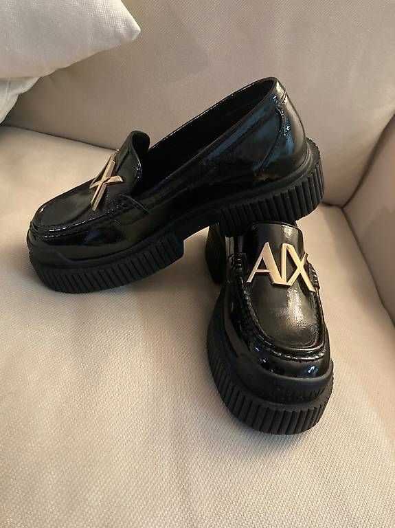 Scarpe da donna: Mocassino nero – Usato da Losone venduto da gio_qy8z