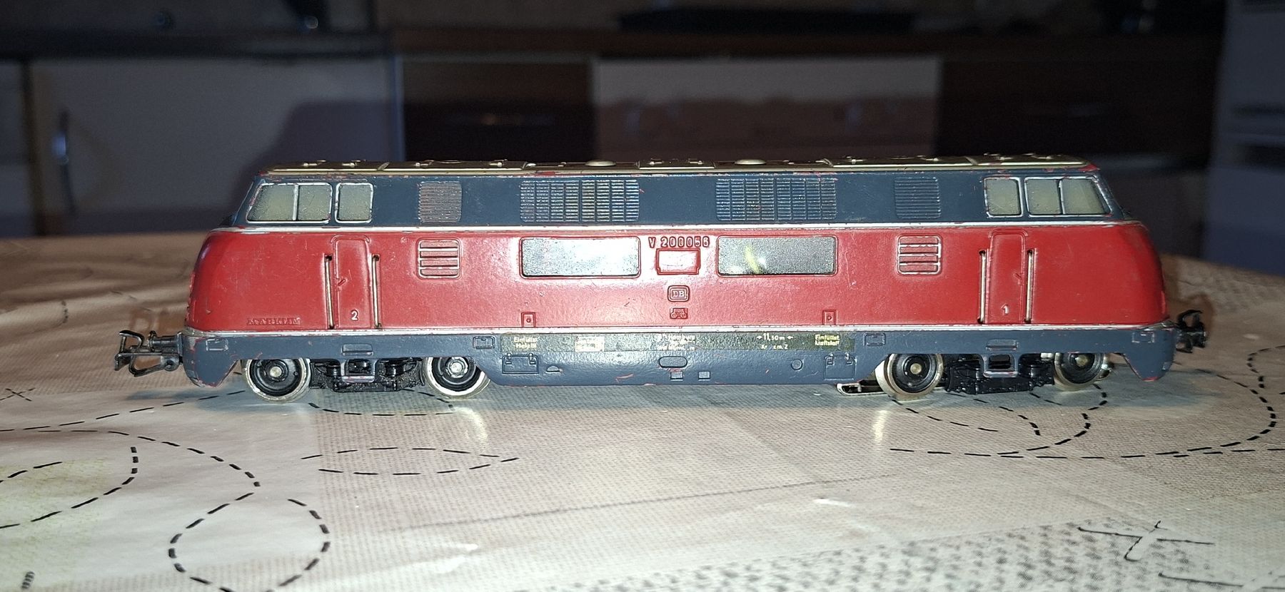 Märklin Modellini di ferrovie: H0 Analog Wechselstrom DB Lok V200 056 Fährt.Preisvorschlag – Difettoso da Pfäffikon ZH venduto da gub_2j76 2
