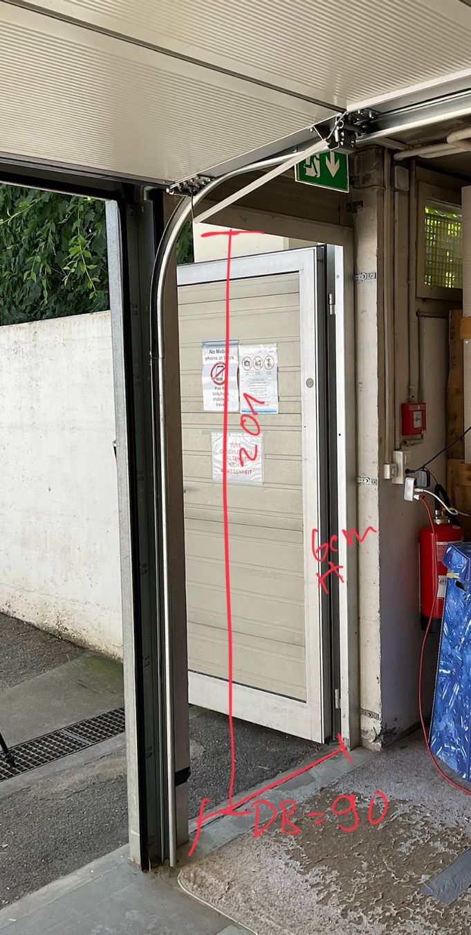 Türen: Garagentor mit elektr. Antrieb – Gebraucht aus Zürich von reMaterial 6