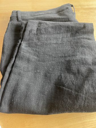 Schwarze Skinny-Jeans 48 neuw. 