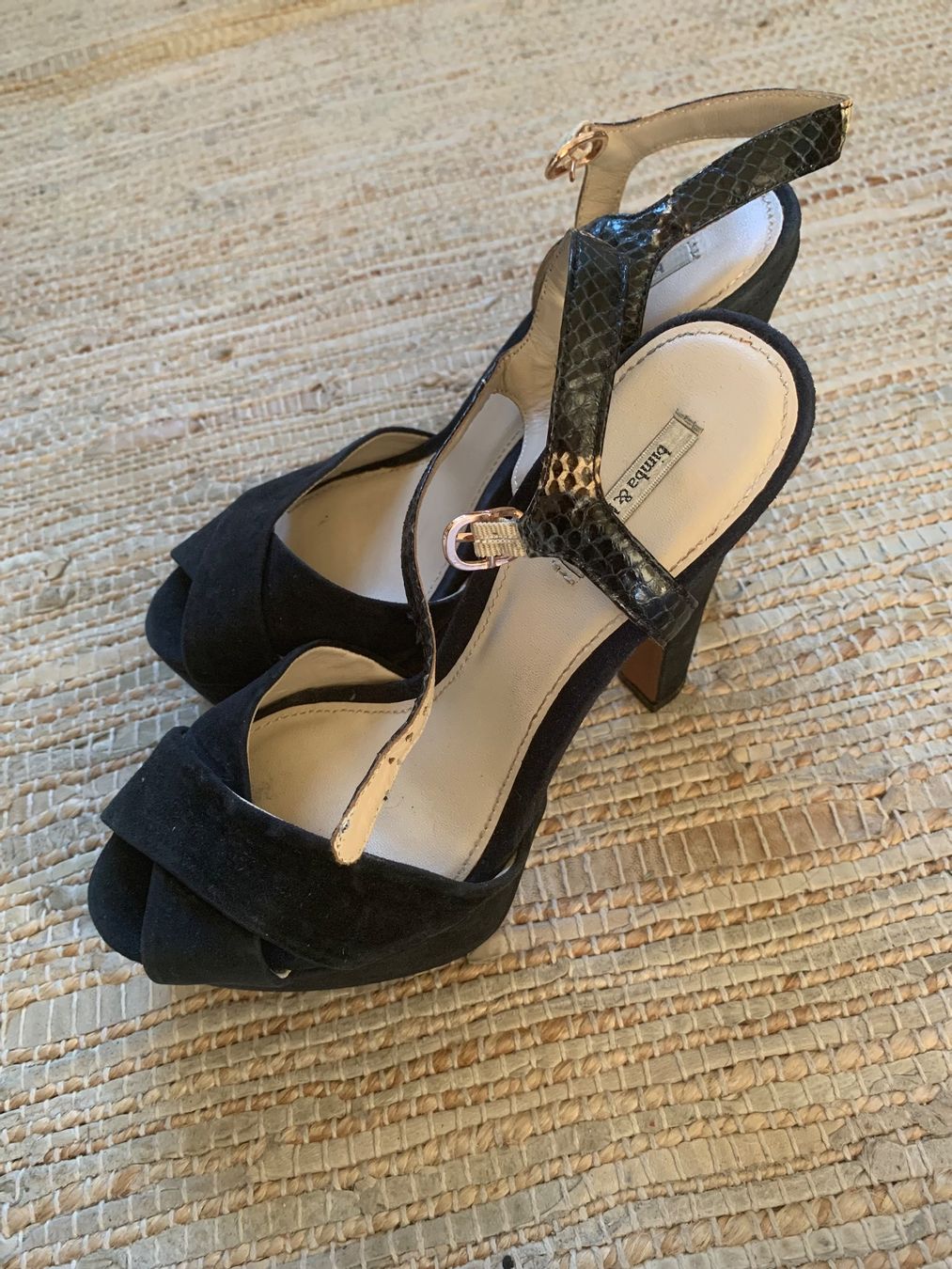 Scarpe da donna: Sandales compensées en daim - pointure 38 – Usato da Nyon venduto da ikel78 3