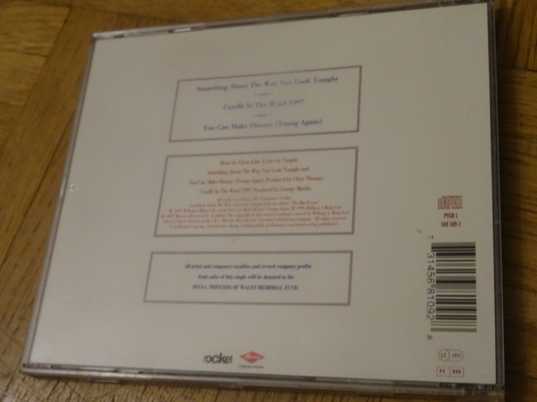 CD: Elton John - Something about the way you look tonight CD – Usato da Olten venduto da Disc-Ausverkauf 1