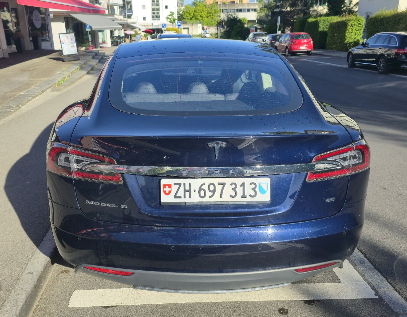 Tesla Automobili: Tesla Model S 85 - Battery Gut! – Usato da Stäfa venduto da pelleva 2