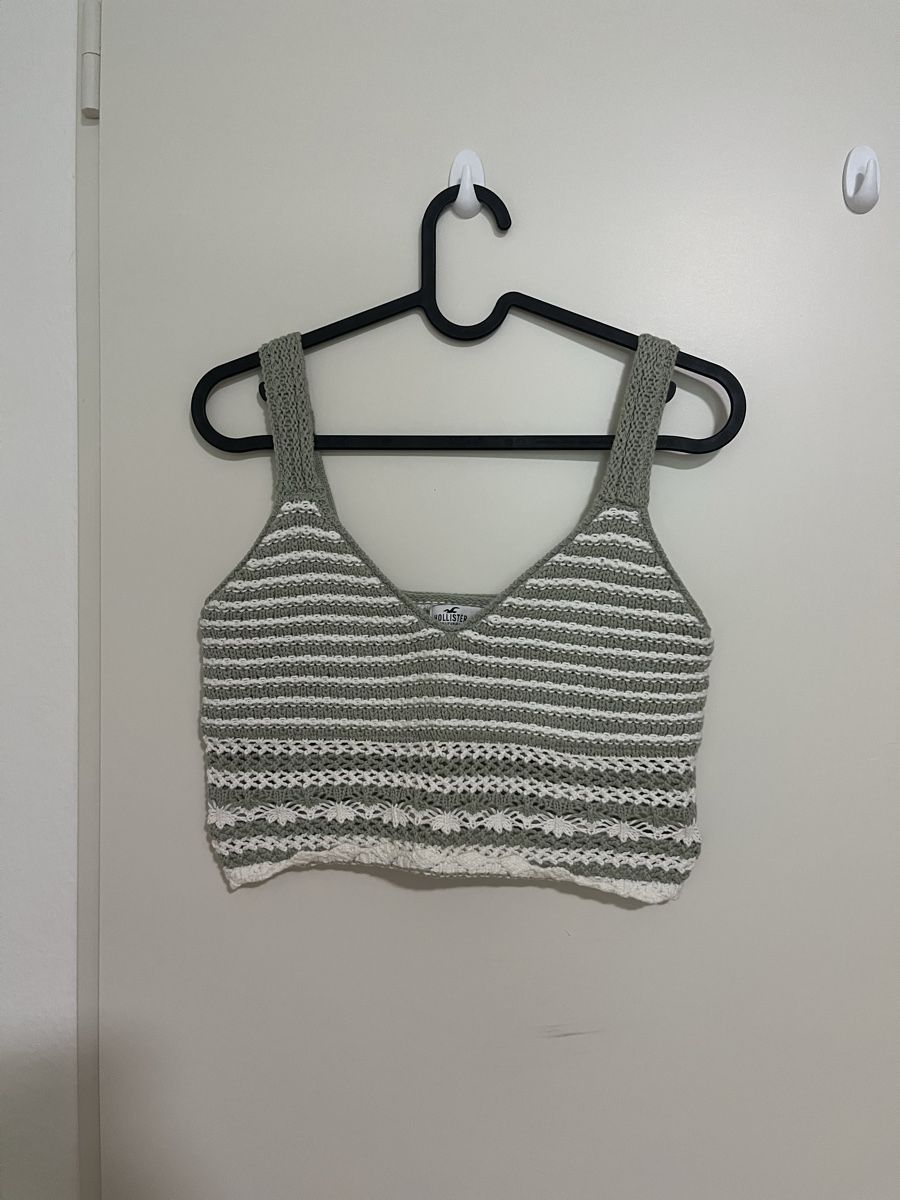 Hollister Tops: white green hollister crop top – Neu (gemäss Beschreibung) aus Füllinsdorf von si.ja.35