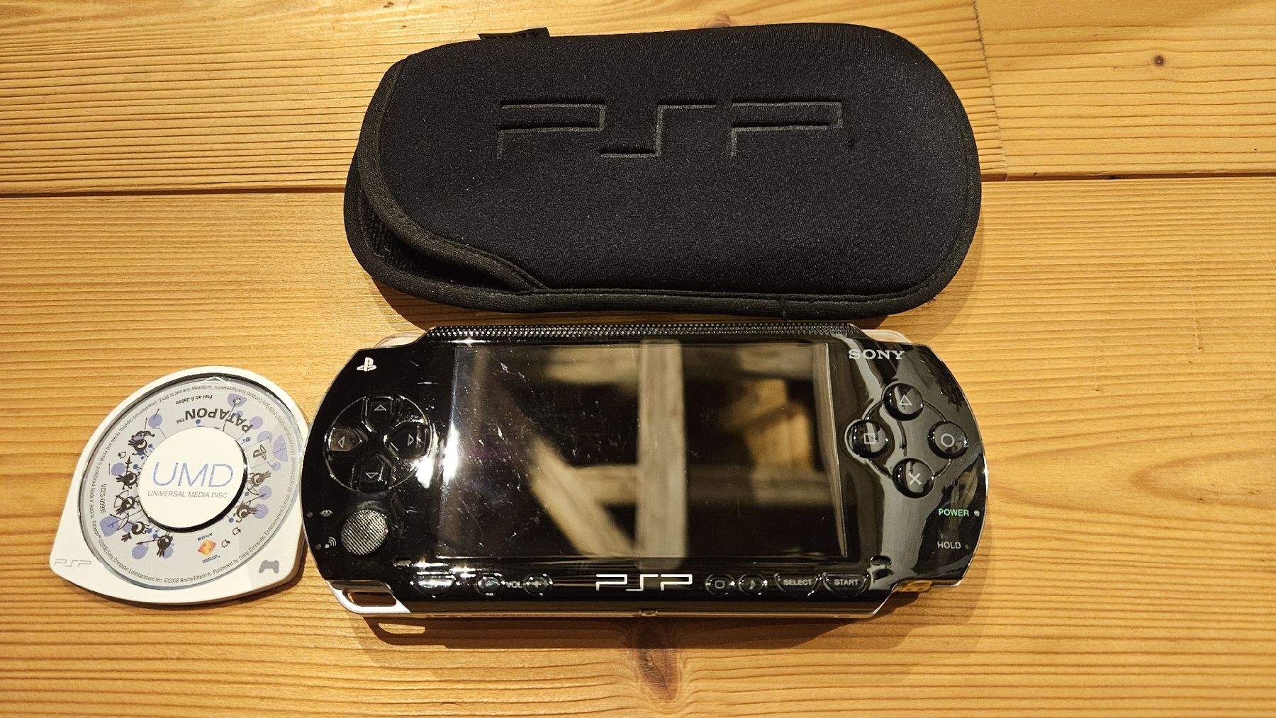 Sony Console: Console Sony PSP avec 1 jeu – Usato da Arnex-sur-Orbe venduto da Supermalt