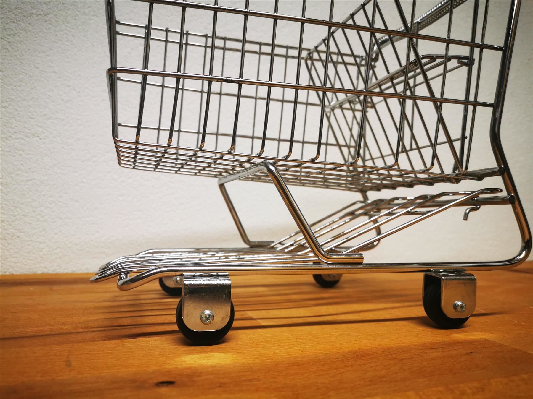 Tutte le decorazioni: Deko Einkaufswagen – Usato da Buchs ZH venduto da Sutoris 5