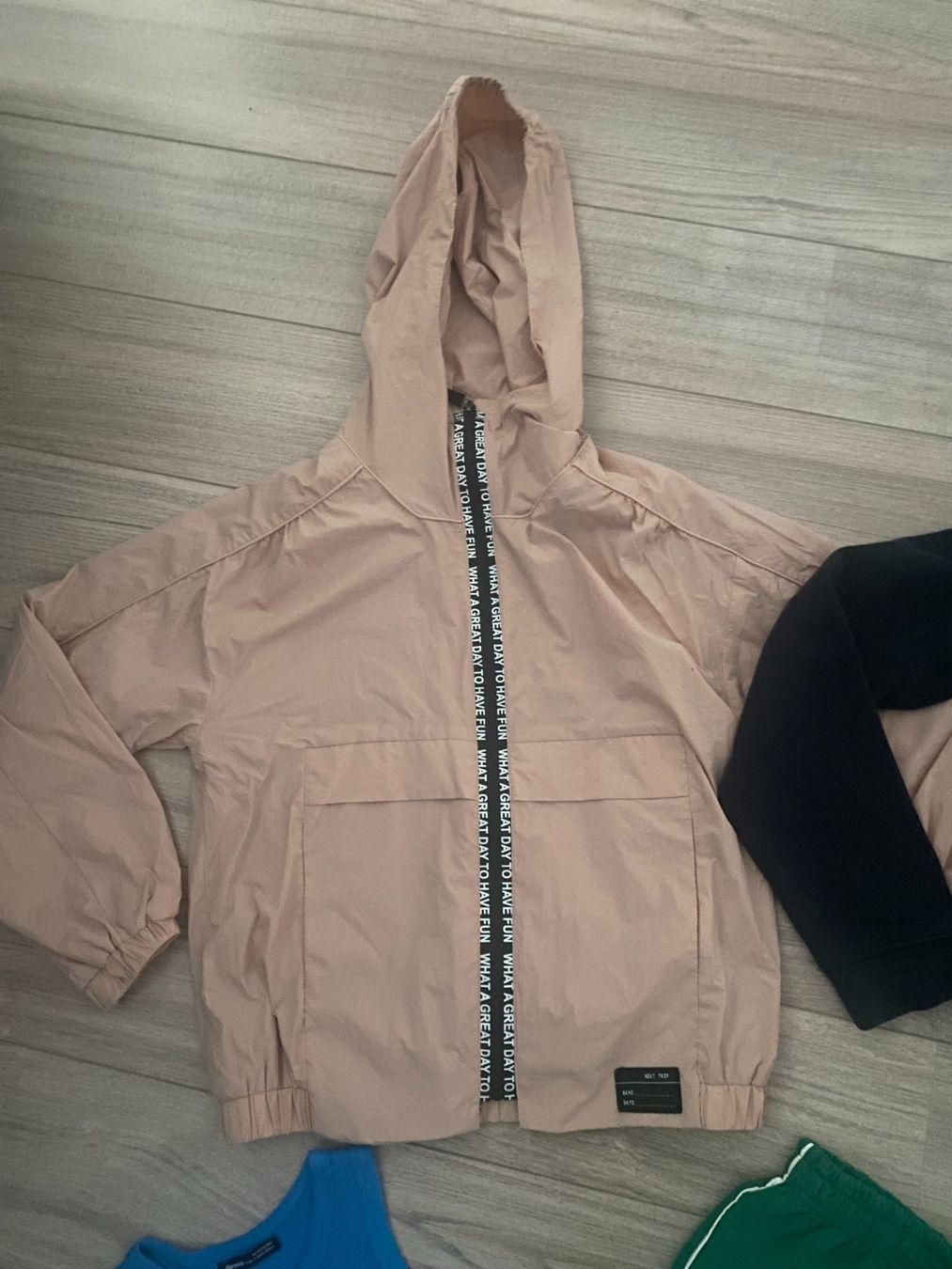 Lotti & Set di vestiti: 4 Stk. Mädchen Set Gr. 152 – Usato da Bonstetten venduto da VCLS 4