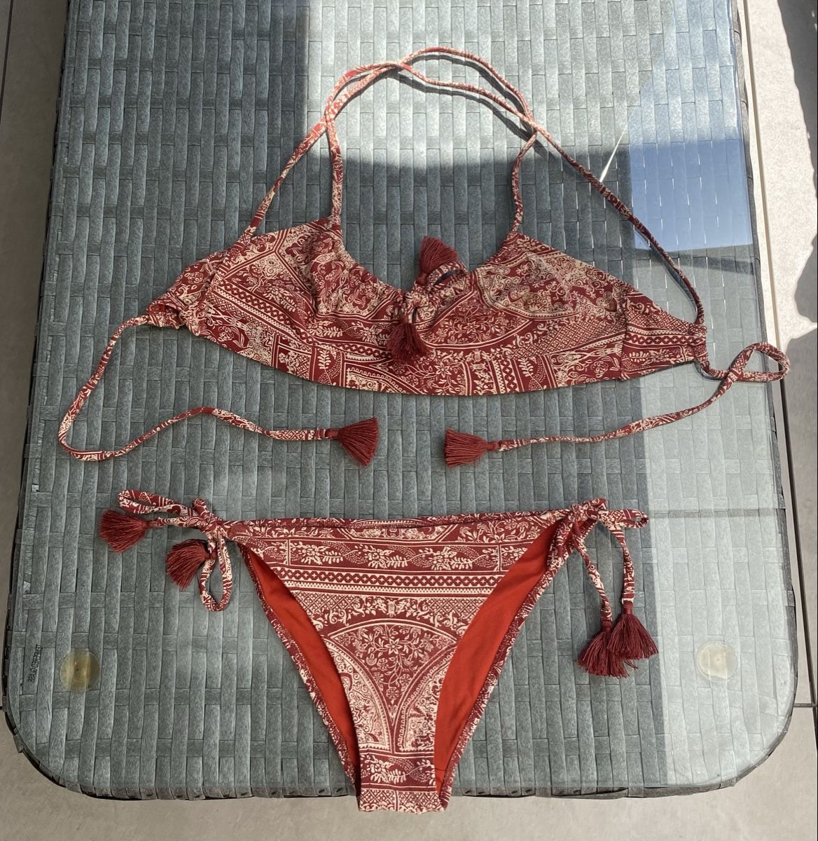 H&M Badekleider & Bikinis: Bikini 2 pièces à motifs  – Gebraucht aus St-Légier-Chiésaz von lea_6k5s