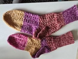 Handgestrickte Socken