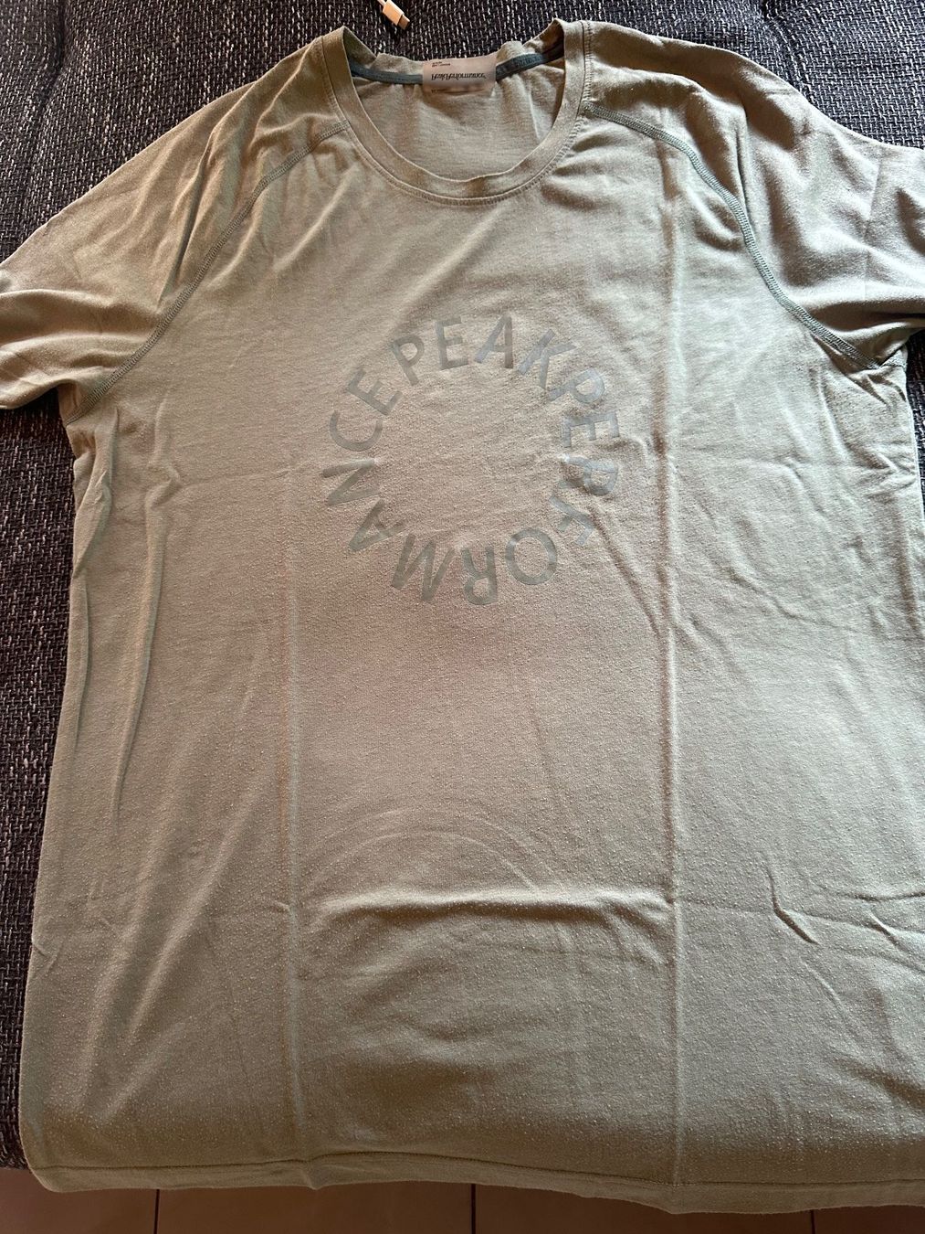 T-Shirts: T-Shirts – Gebraucht aus Herbriggen von Faju 5