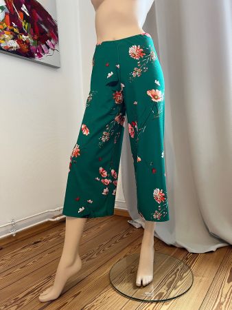 Culottes grün mit Blumenmuster Gr.38 neuwertig