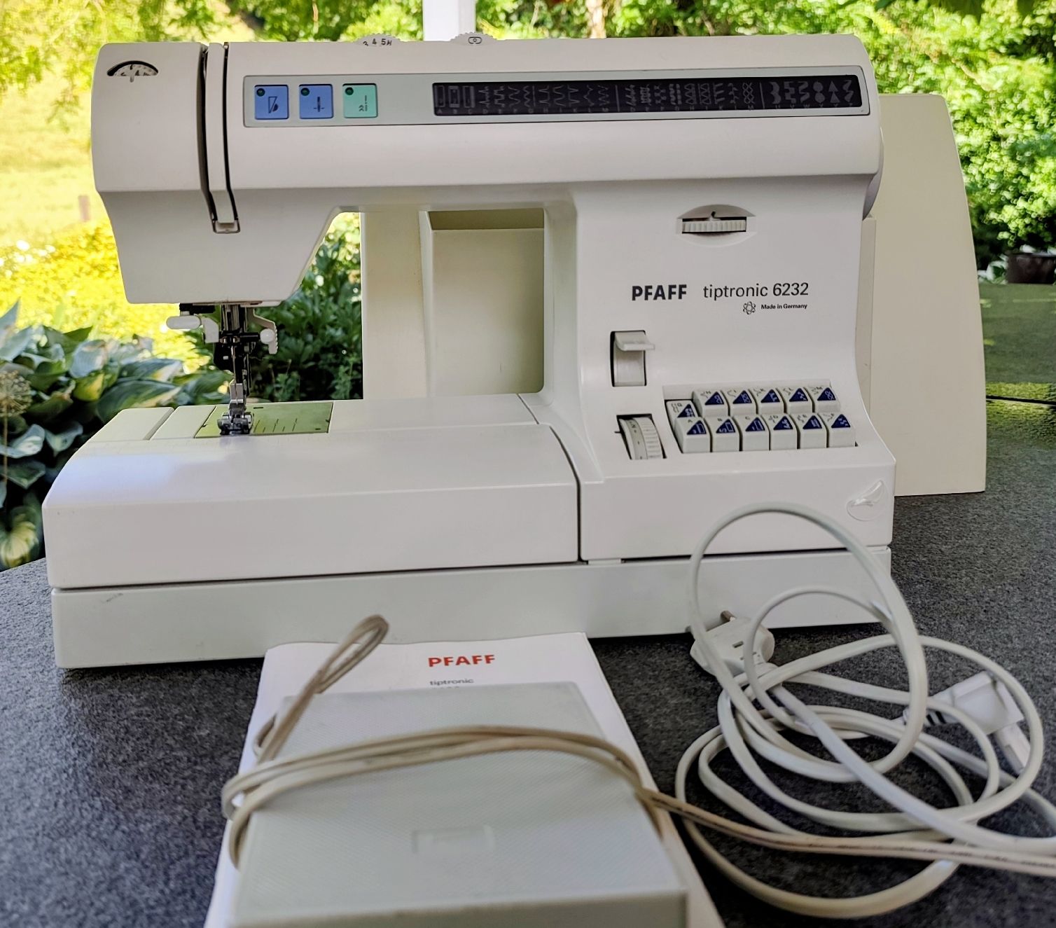 Pfaff Macchine da cucire: Paff tiptronic 6232 - revidiert – Usato da Dussnang venduto da Rosenfee50