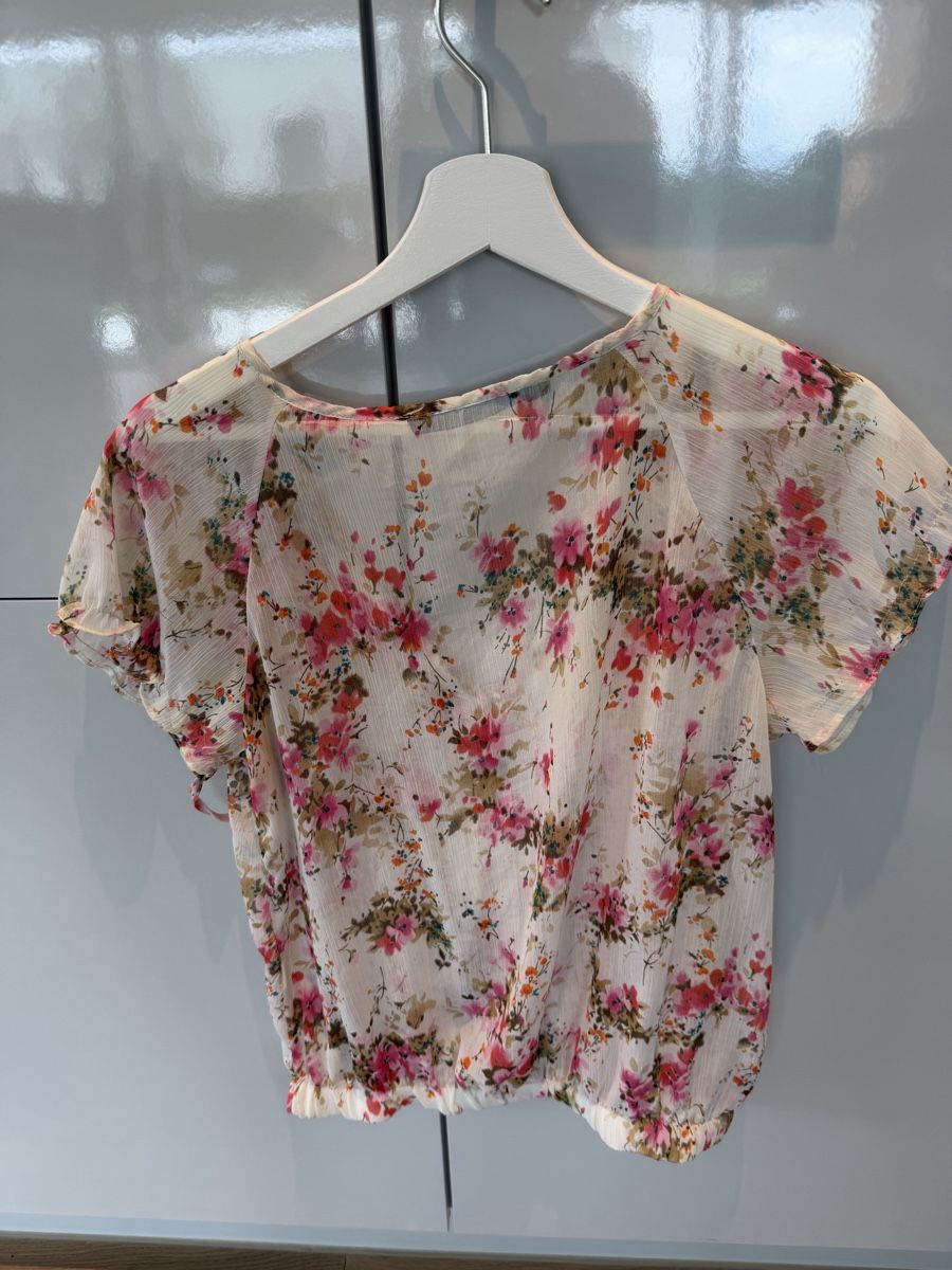 Zara Camicette: Zara Basic Bluse mit Blumenmuster, Gr. M - Sommerlich!🌸 – Usato da Küsnacht ZH venduto da ToddyGinger 5
