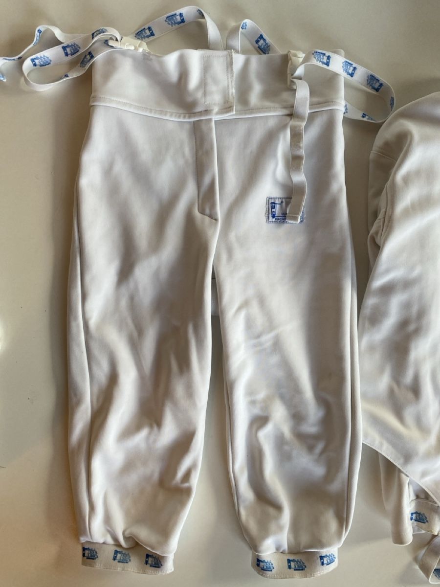 Lotti & Set di vestiti: Fechtbekleidung – Usato da Zimmerwald venduto da bsas100 5