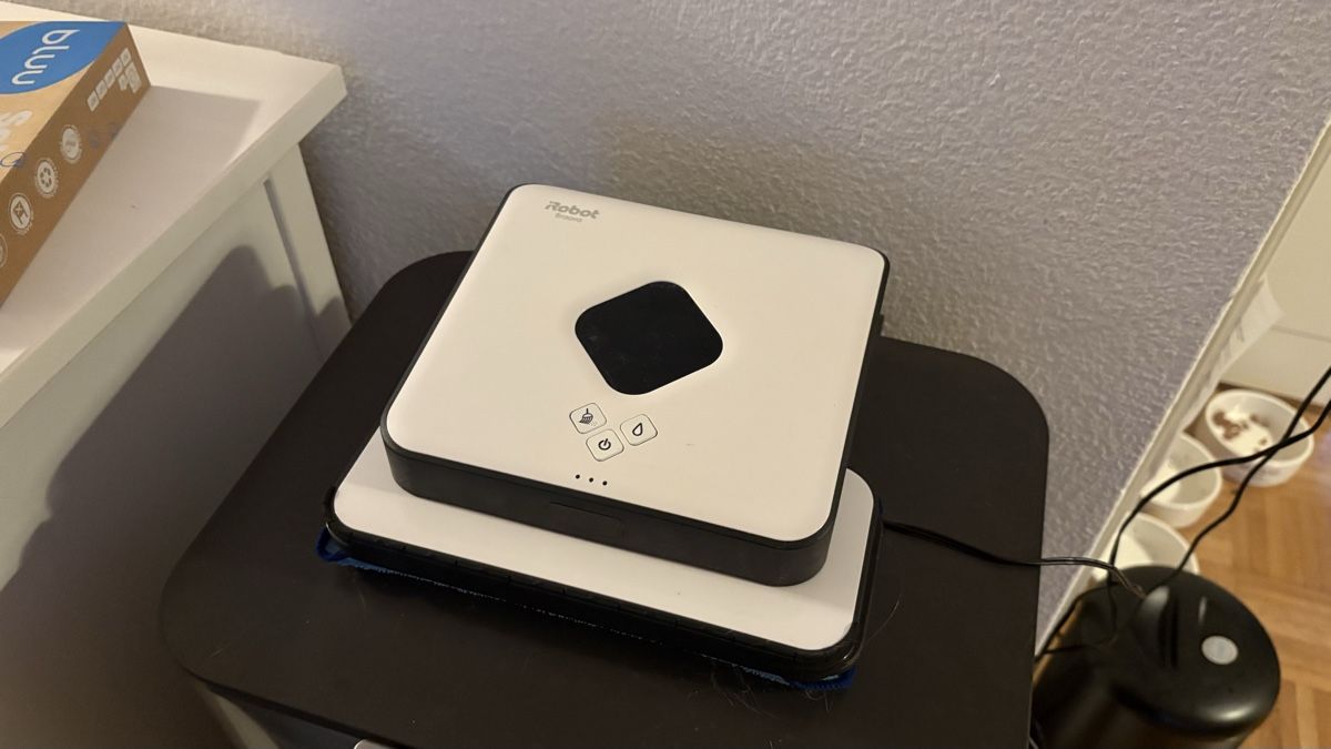 Irobot Aspirapolveri & Accessori: iRobot Braava 390t Bodenwischroboter neuwertig – Usato da Muttenz venduto da 777338666 3