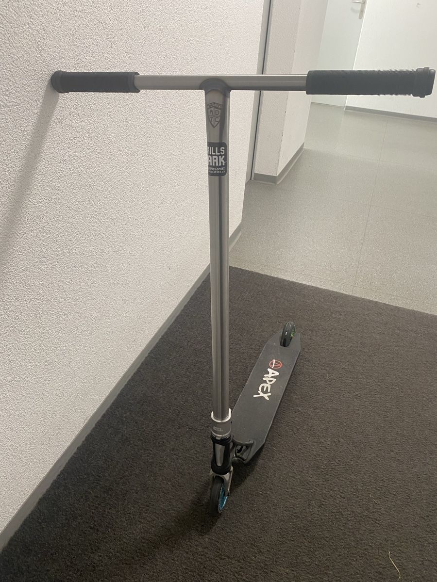 Scooters: High-End Custom Scooter – D'occasion à Einsiedeln par ftal9791