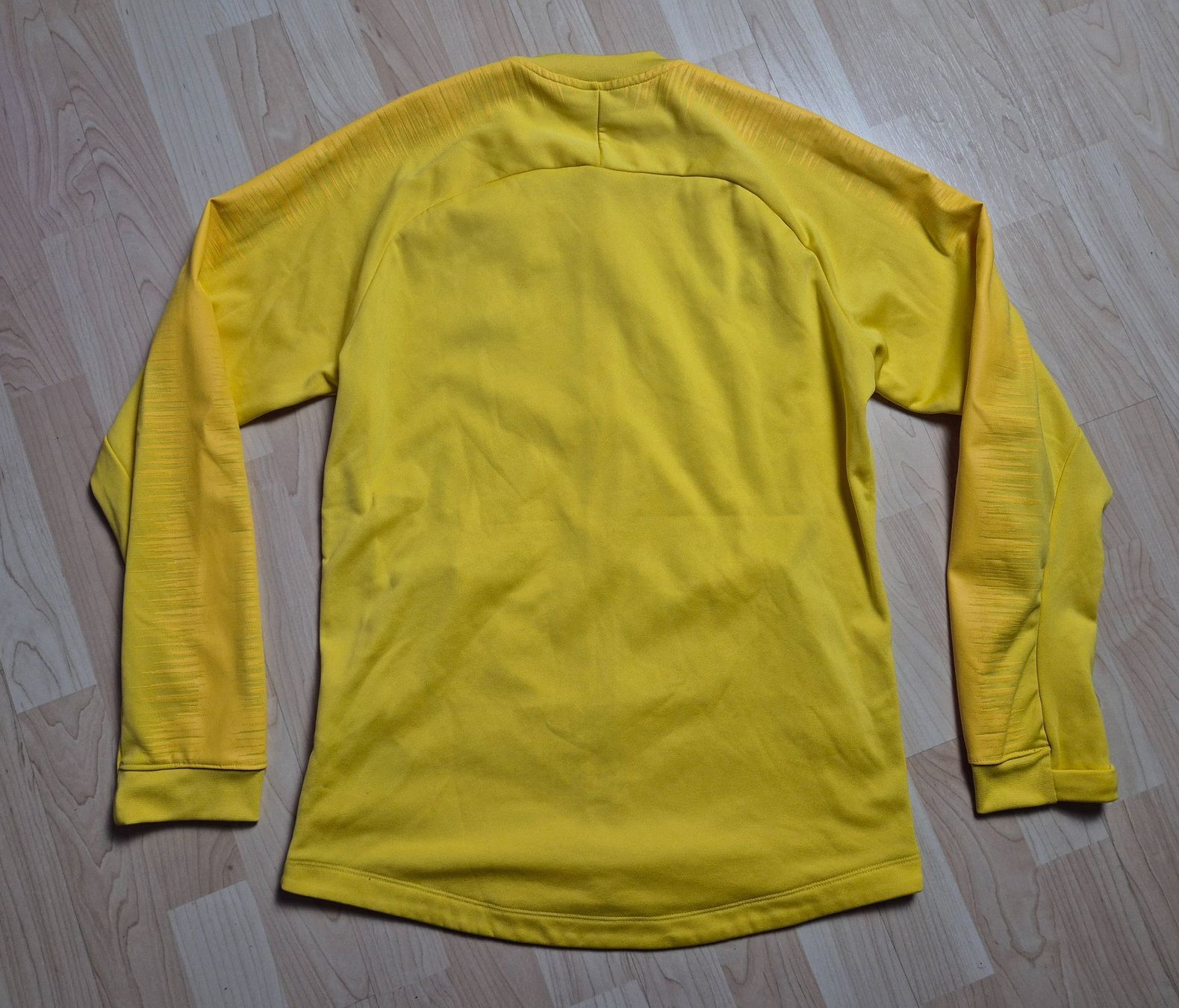 Nike Giacche: Nike 2018 Brasilien Anthem Jacke Gr. M – Nuovo (secondo la descrizione) da St. Gallen venduto da CaliSunshine 1