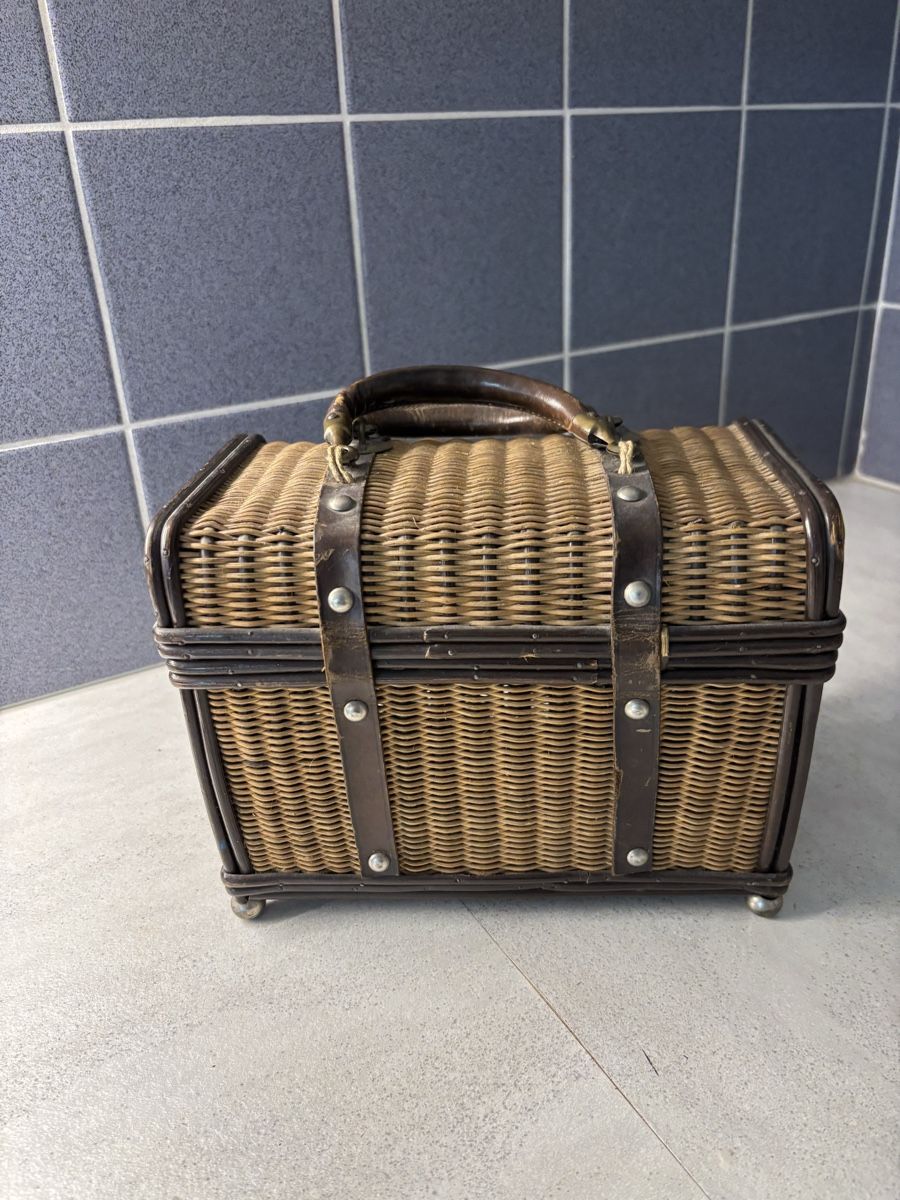 Taschen für Damen: Designer Handtasche, Korb 19.Jh – Gebraucht aus Zürich von mbi_5bsz 2
