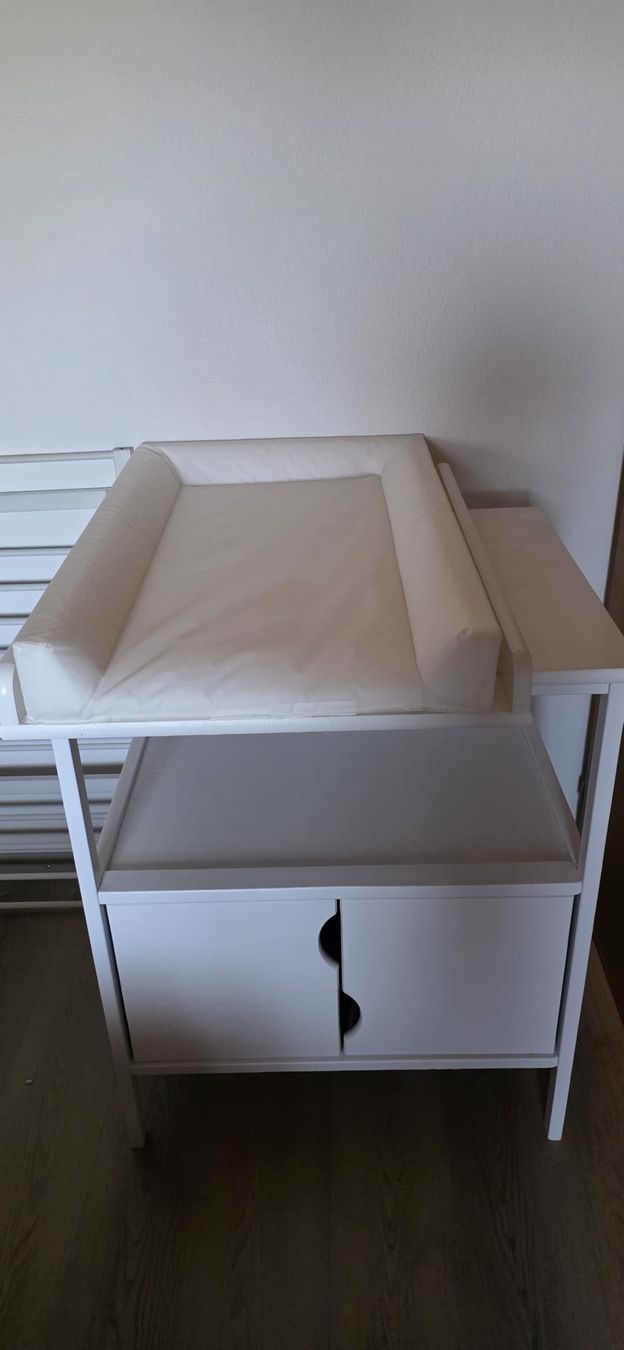 Fasciatoi & Accessori: Wickeltisch klein – Usato da Recherswil venduto da Jevitachiquita