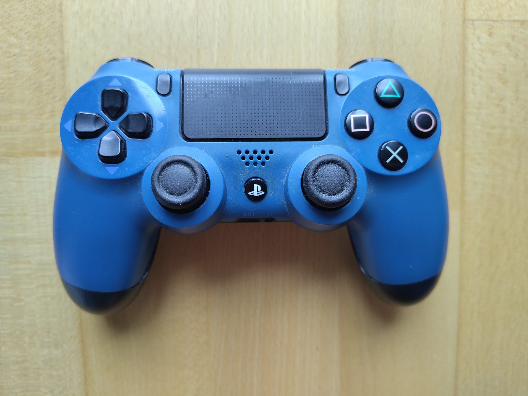 Sony Manettes: Original Dualshock 4 Wireless Controller – D'occasion à Gümligen par urw_62l5