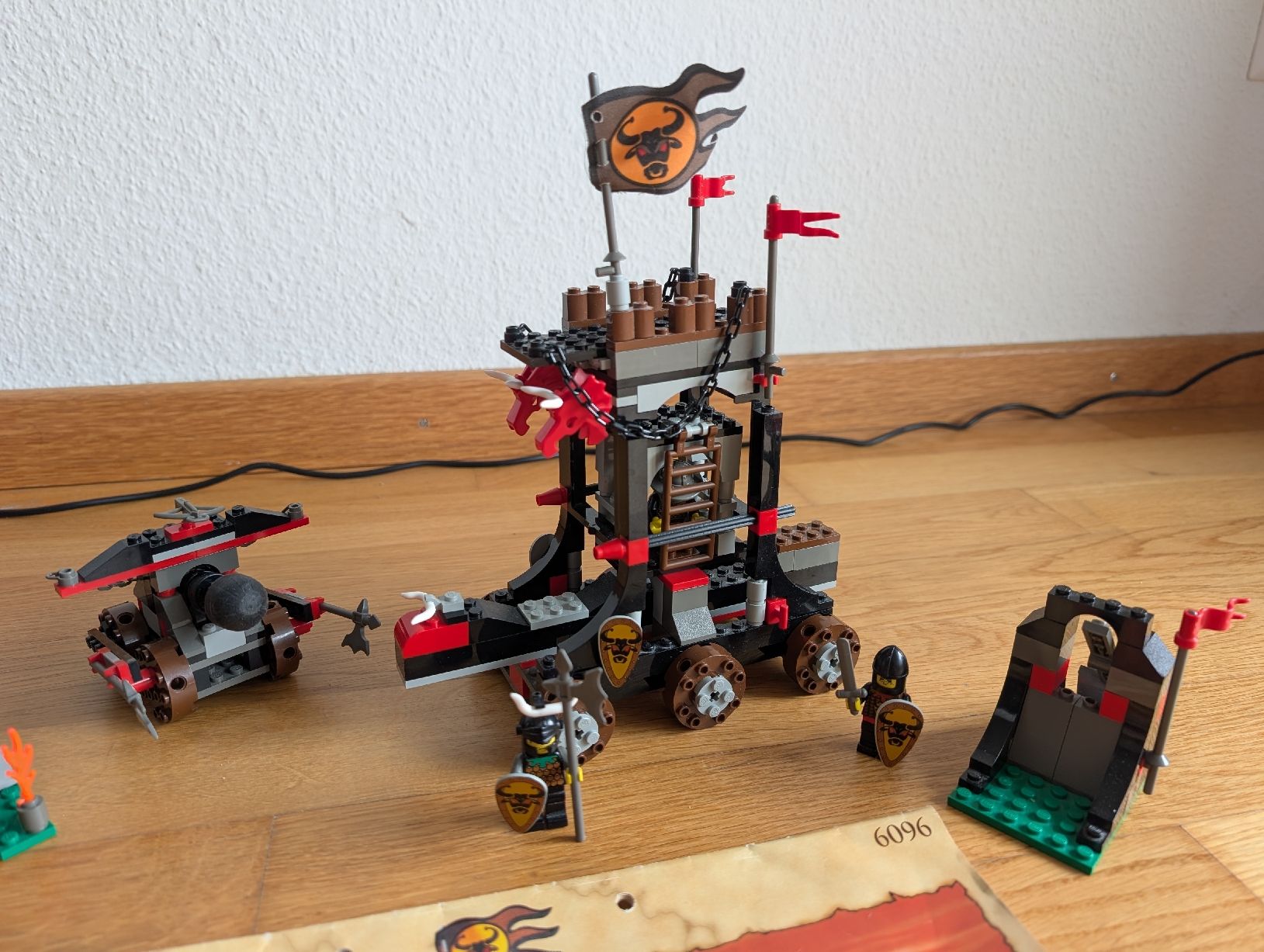 Lego Kit di costruzioni: Lego Bull's Attack 6096 and 6032 – Usato da Neuchâtel venduto da lynne_mo 2